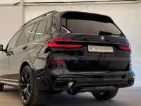 Neu BMW X7 Efficient Dynamics 352 PS (258 kW) 2026 Carbonschwarz metallic SUV