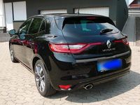 Gebraucht Renault Mégane IV Bose Edition 130 PS (95 kW) 2016 Schwarz Limousine