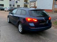 Gebraucht Opel Astra 130 PS (95 kW) 2012 Andere farben Kleinwagen