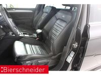 Gebraucht VW Passat R-line 200 PS (147 kW) 2024 Grau Kombi