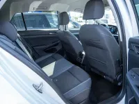Gebraucht VW Golf VIII 150 PS (110 kW) 2023 Weiss / oryxweiss perlmutteffekt (metallic) Limousine