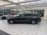 Gebraucht Mercedes E200 136 PS (100 kW) 2011 Grau Kombi
