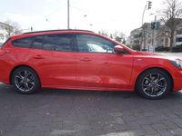 Używany Ford Focus ST-Line 150 KM (110 kW) 2019 Czerwony Sedan/Limuzyna