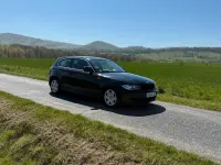 Gebraucht BMW 118 143 PS (105 kW) 2011 Schwarz Kleinwagen