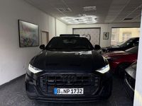 Gebraucht Audi Q8 S-Line 286 PS (210 kW) 2022 Mythosschwarz SUV
