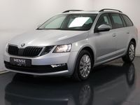 gebraucht Skoda Octavia Combi 1.6 TDI DSG Ambition Navi Pano