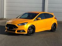 Gebraucht Ford Focus Sport 185 PS (136 kW) 2015 Orange Limousine