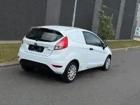 Gebraucht Ford Fiesta 75 PS (55 kW) 2015 Weiß Kleinwagen