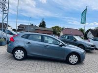 Gebraucht Volvo V40 122 PS (89 kW) 2017 Grau Kombi