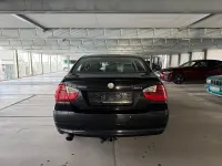 Gebraucht BMW 318 129 PS (94 kW) 2006 Schwarz Limousine