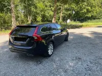 Gebraucht Volvo V60 Summum 181 PS (133 kW) 2015 Schwarz Kombi