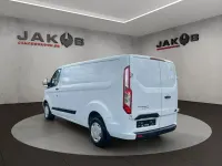 Używany Ford 300 Trend 105 KM (77 kW) 2022 Biały Minivan