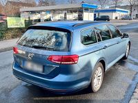 Gebraucht VW Passat 180 PS (132 kW) 2014 Blau Kombi
