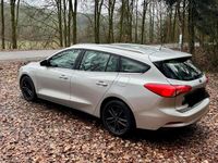 Gebraucht Ford Focus 125 PS (91 kW) 2019 Silber Kombi