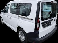 Gebraucht VW Caddy Basis 122 PS (89 kW) 2024 Candyweiß Van / Kleinbus