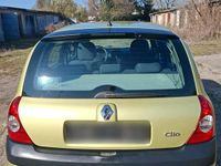 Gebraucht Renault Clio II 75 PS (55 kW) 2004 Grün Kleinwagen