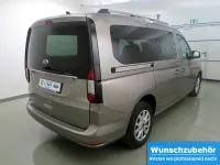 Gebraucht Ford Tourneo Connect Titanium 114 PS (83 kW) 2024 Silber Van / Kleinbus