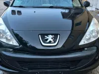 Gebraucht Peugeot 206 60 PS (44 kW) 2009 Schwarz Kleinwagen