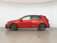 Second-hand VW Golf VIII GTI 245 CP (180 kW) 2023 Roșu Berlinǎ