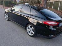Gebraucht Ford Mondeo 150 PS (110 kW) 2016 Schwarz Limousine
