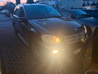 Gebraucht Mercedes ML320 224 PS (164 kW) 2006 Schwarz SUV