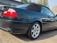 Gebraucht BMW 320 170 PS (125 kW) 2002 Grün Cabrio