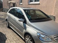 Gebraucht Mercedes B180 109 PS (80 kW) 2008 Silber Van / Kleinbus