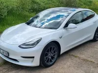Usado Tesla Model 3 Standard Range Plus 225 kW (306 CV) 2020 Blanco Berlina