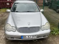 Gebraucht Mercedes C200 Classic 163 PS (119 kW) 2003 Silber Limousine