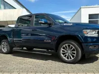 Gebraucht RAM 1500 401 PS (294 kW) 2024 Blau Pickup
