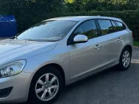 Gebraucht Volvo V60 Kinetic 215 PS (158 kW) 2013 Silber Kombi