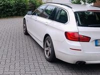 Gebraucht BMW 530 258 PS (189 kW) 2012 Weiß Kombi