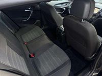 Gebraucht Opel Insignia 140 PS (102 kW) 2013 Schwarz Kombi
