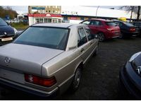 Gebraucht Mercedes 190 109 PS (80 kW) 1991 Silber Limousine