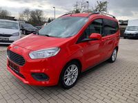 Gebraucht Ford Tourneo Courier Titanium 101 PS (74 kW) 2019 Rot Van / Kleinbus