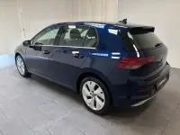 Gebraucht VW Golf VIII Style 131 PS (96 kW) 2022 Blau Limousine