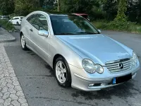Gebraucht Mercedes C180 129 PS (94 kW) 2002 Silber Coupé
