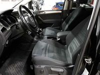Gebraucht VW Touran Comfortline 150 PS (110 kW) 2020 Deep black perleffekt Van / Kleinbus