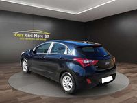 Gebraucht Hyundai i30 Trend 90 PS (66 kW) 2013 Phantom black / mic Kleinwagen