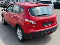 Gebraucht Nissan Qashqai Acenta 131 PS (96 kW) 2013 Rot SUV
