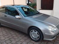 Gebraucht Mercedes C200 122 PS (89 kW) 2008 Silber