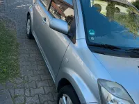 Gebraucht Daihatsu Sirion 69 PS (50 kW) 2005 Silber Kleinwagen
