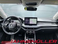 Gebraucht Skoda Superb Selection 193 PS (141 kW) 2025 Grau Kombi