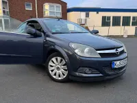 Gebraucht Opel Astra Edition 140 PS (102 kW) 2006 Cabrio
