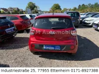 Gebraucht Hyundai i10 Classic 67 PS (49 kW) 2017 Rot Kleinwagen