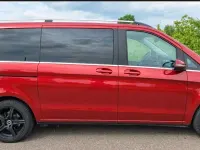 Gebraucht Mercedes V220 Avantgarde Edition 163 PS (119 kW) 2022 Rot Van / Kleinbus