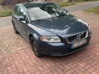 Gebraucht Volvo V50 136 PS (100 kW) 2010 Blau Kombi