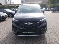 Gebraucht Opel Combo Innovation 131 PS (96 kW) 2018 Schwarz Van / Kleinbus