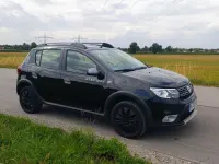 Gebraucht Dacia Sandero Celebration 90 PS (66 kW) 2017 Schwarz Limousine