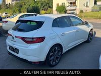 Gebraucht Renault Mégane IV Bose Edition 132 PS (97 kW) 2016 Weiß Limousine